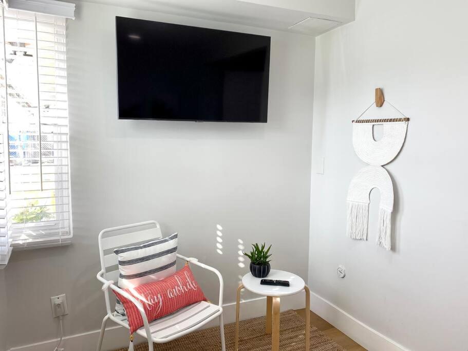 Appartement Steps To The Beach, Main Street And Pacific - 2br