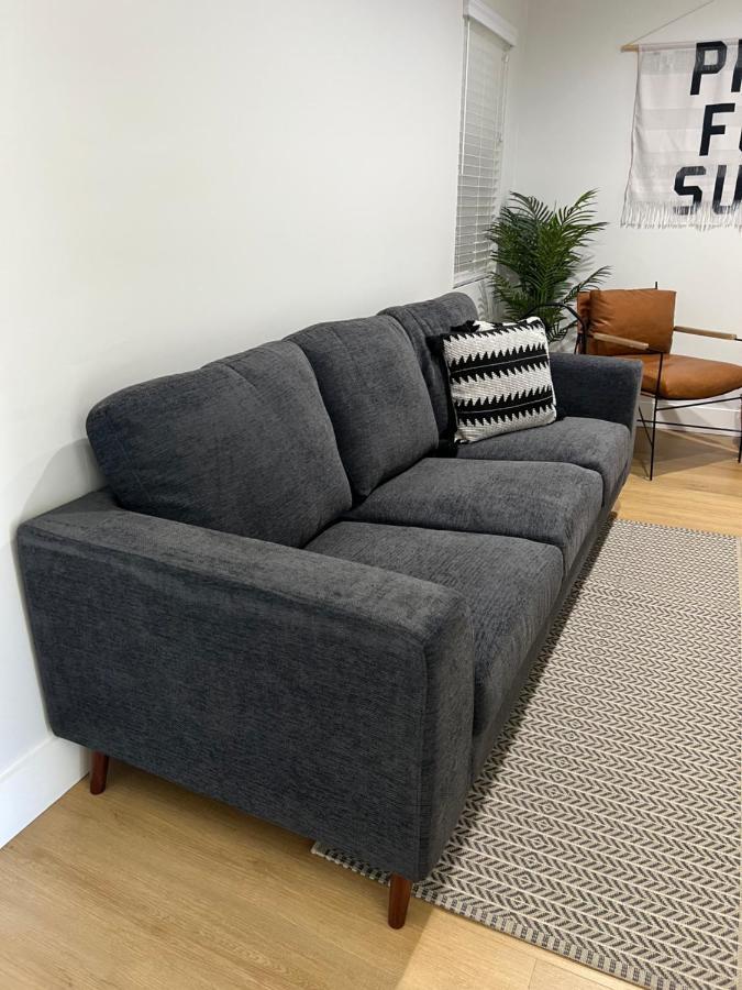 Steps To The Beach, Main Street And Pacific - 2br Appartamento Huntington Beach